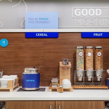 Holiday Inn Express & Suites - Port Elgin Zewnętrze zdjęcie